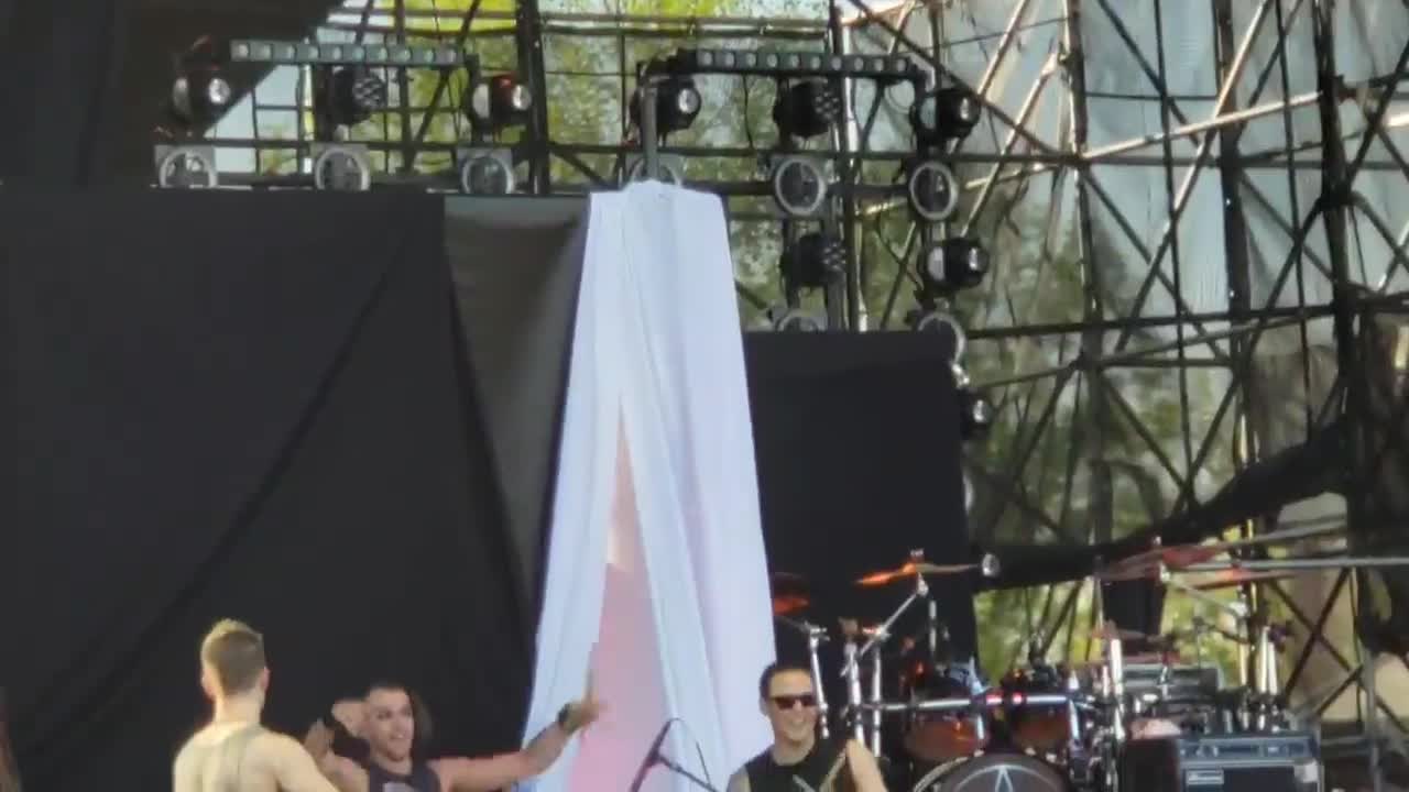 New Years Day "4 Drummer Drum Around Solo"