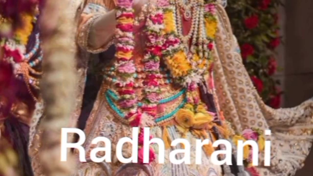 Yamuna tat per odh chunariya radha rani nache |radha krishna status |