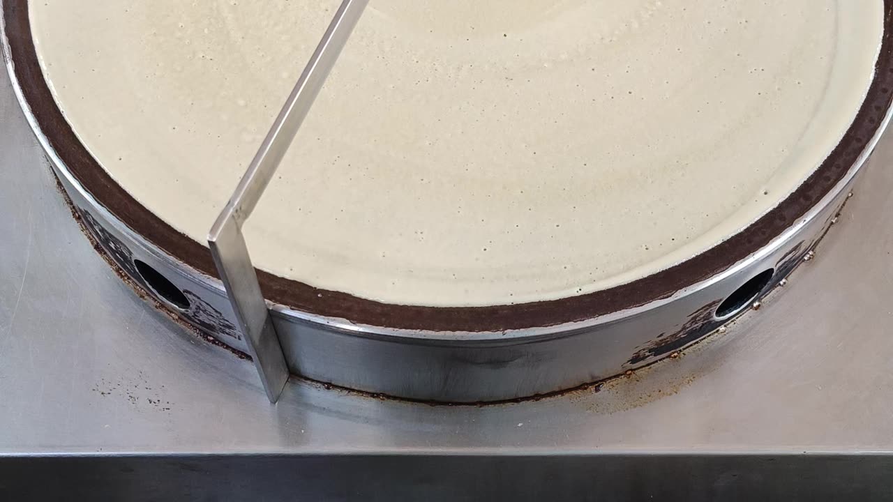 Thai Crepe with the Most Beautiful Base in 4K: A Visual Delight!
