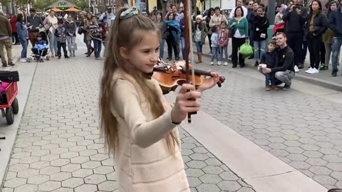 VIOLIN STREET MUSIC