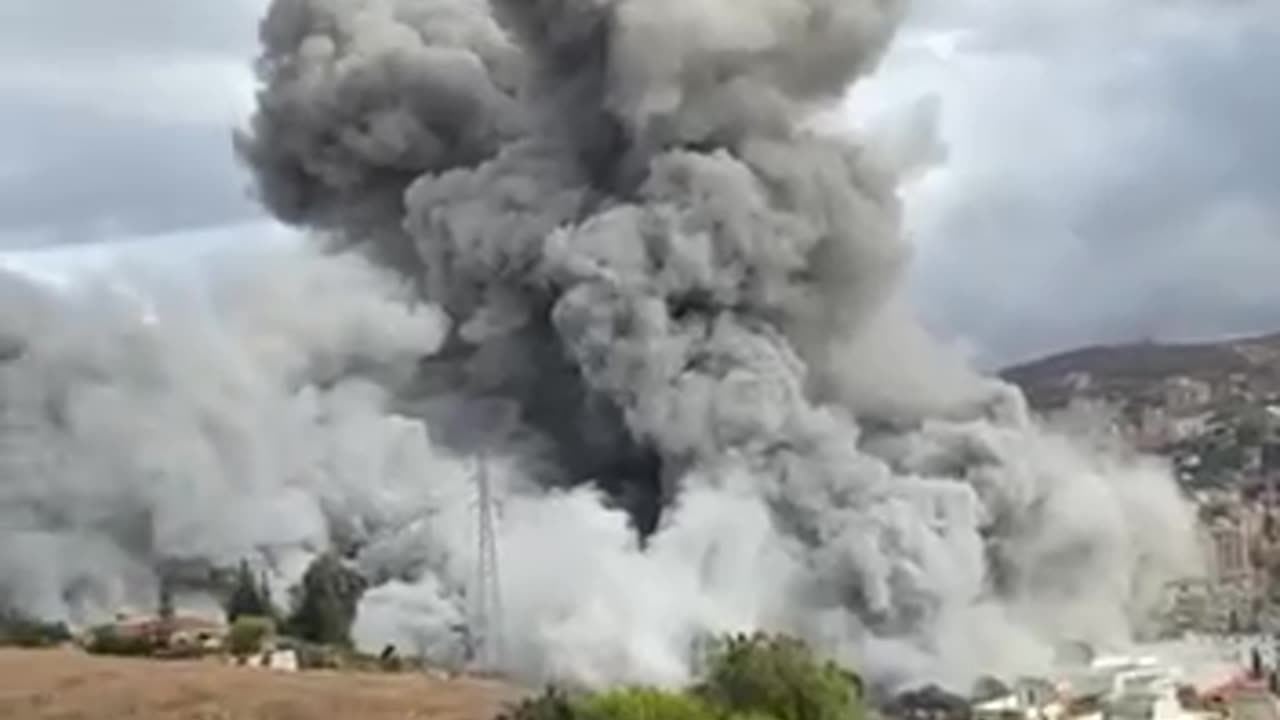 Powerful strike in Southern Lebanon against Hezbollah.