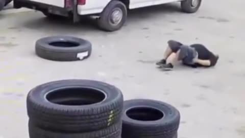 O ATAQUE DO PNEU! | Tires attack