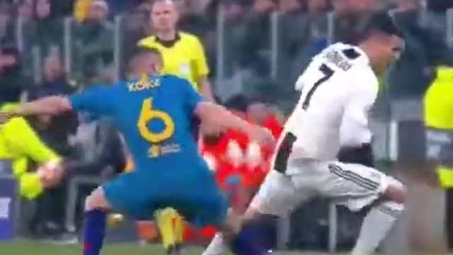 TOP 10 FOOTBALL SKILLS short video.