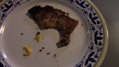 How to make a smaller Garlic Cheese Sandwich