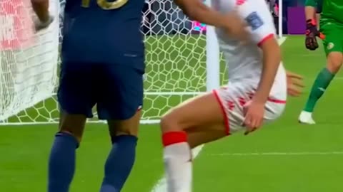 Mbappe skilles #foodball #goal