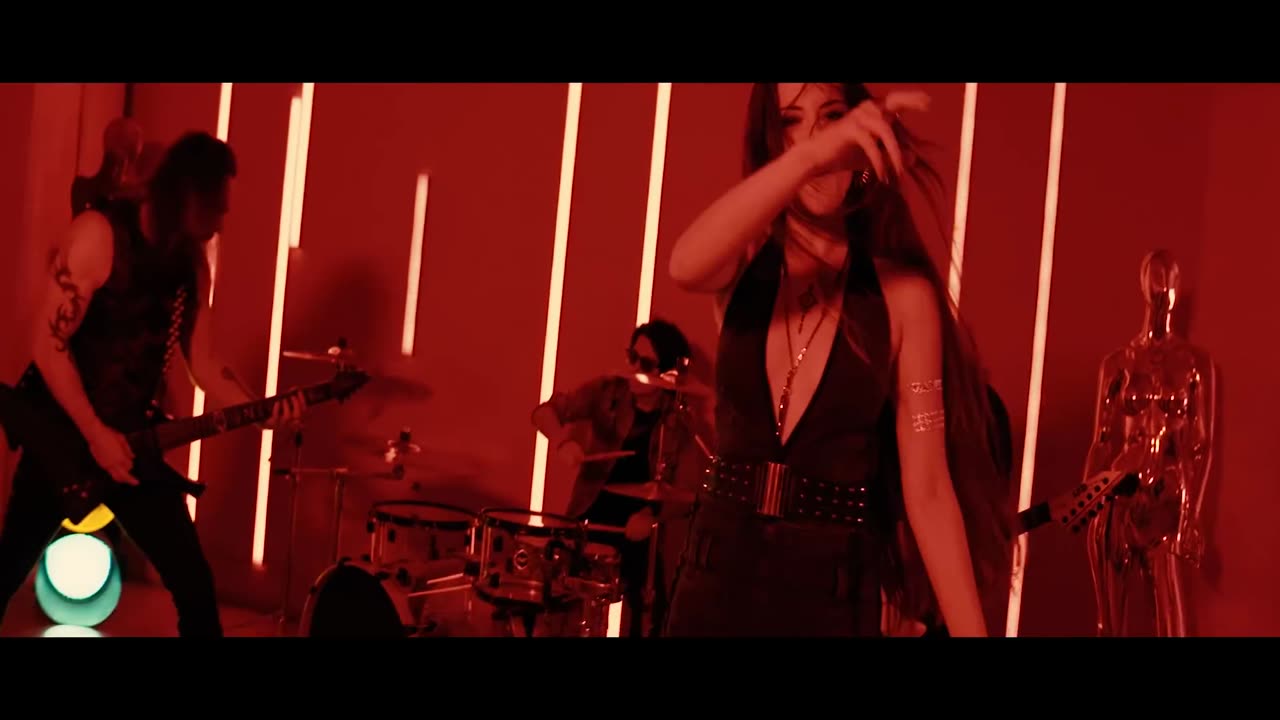 Namasiena Star - False Idols