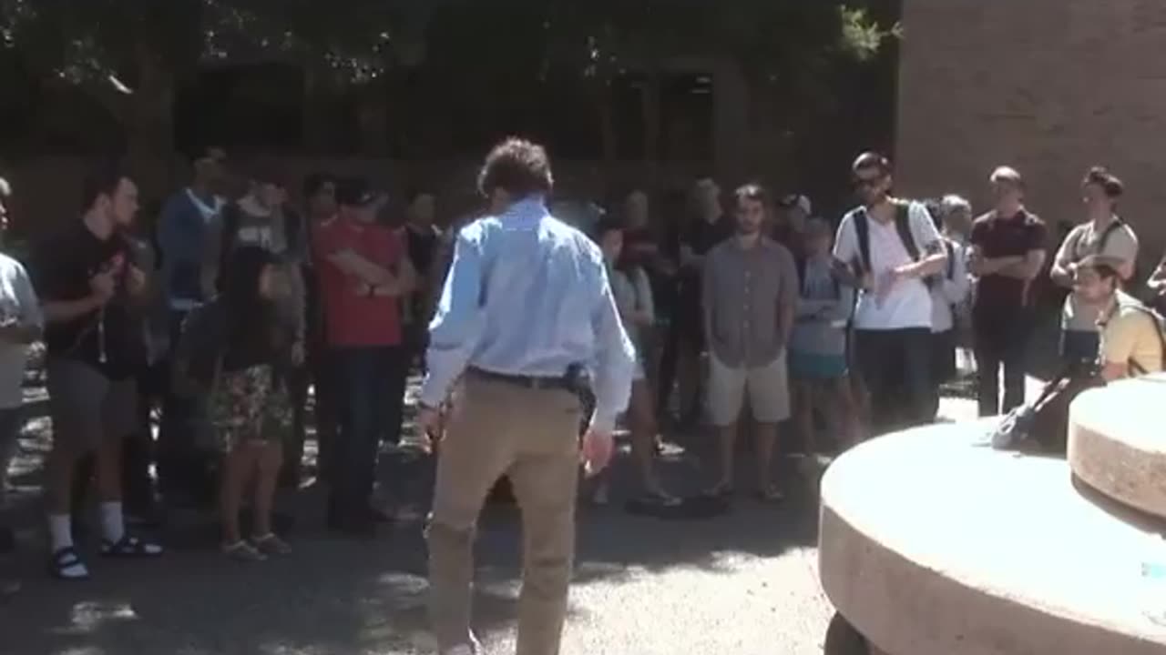 Atheist students gets humbled in 5-mins