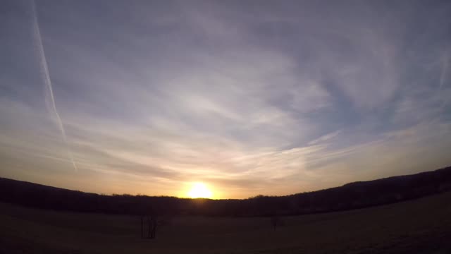 Sun Rise 4 10 22 52f/10c