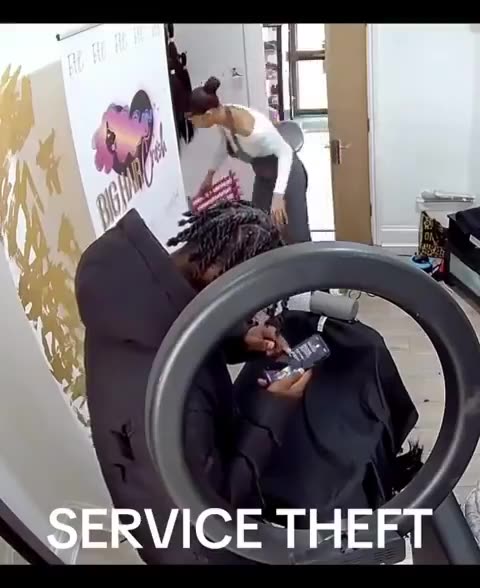 Man Runs Out Of Hair Salon Without Paying Caught On Footage