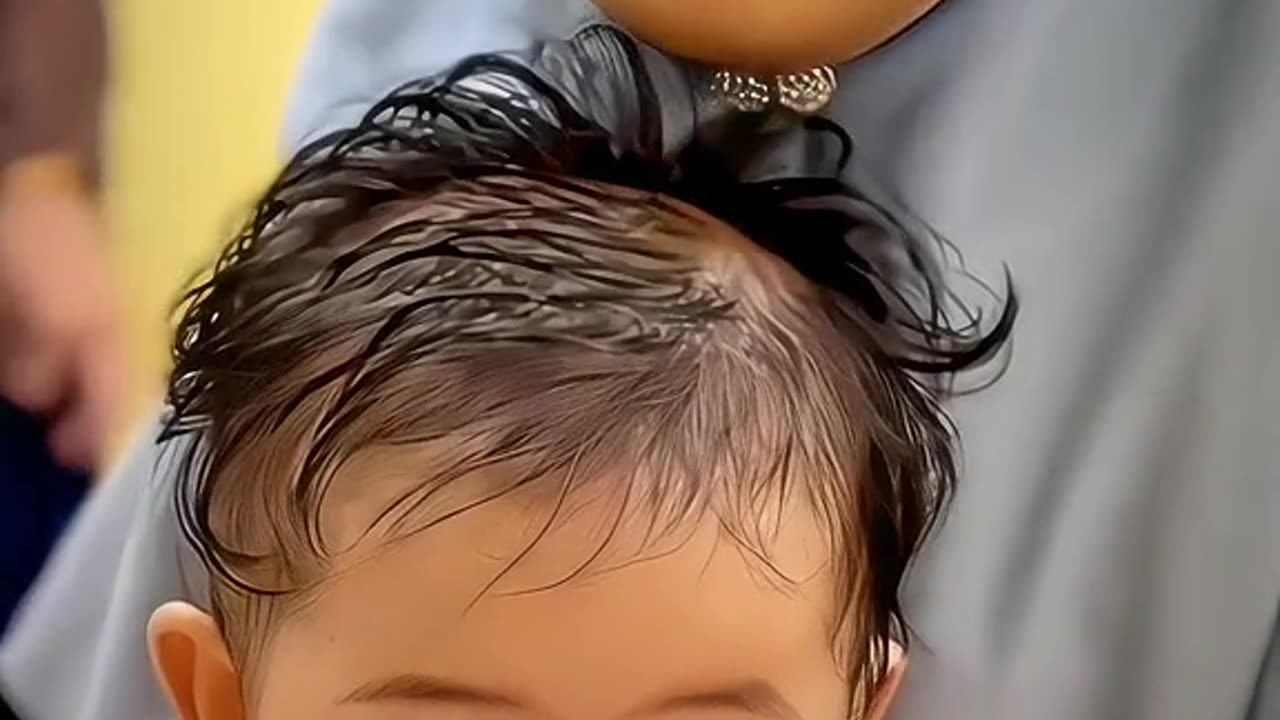 Cute Girl tilawat