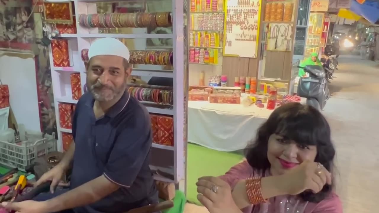 1 Lac 20ki Churi Colorful Lac Bangles ManiharoKa Ka Rasta making viral #viralshotes.