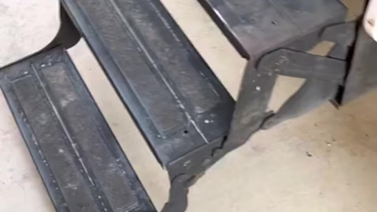 Repairing RV screen door latch