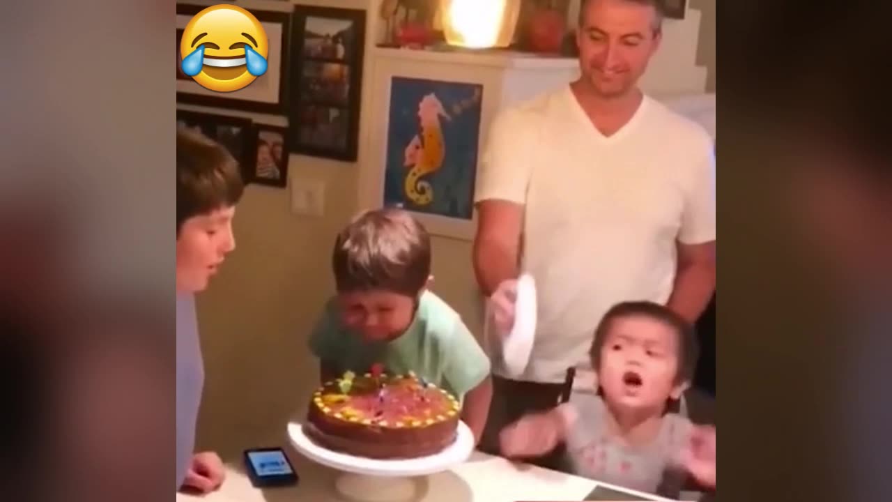 Ruining the birthday 🍰😂