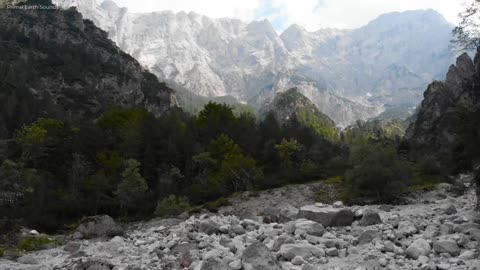 Magnificent Mountains and Rivers Aerial views