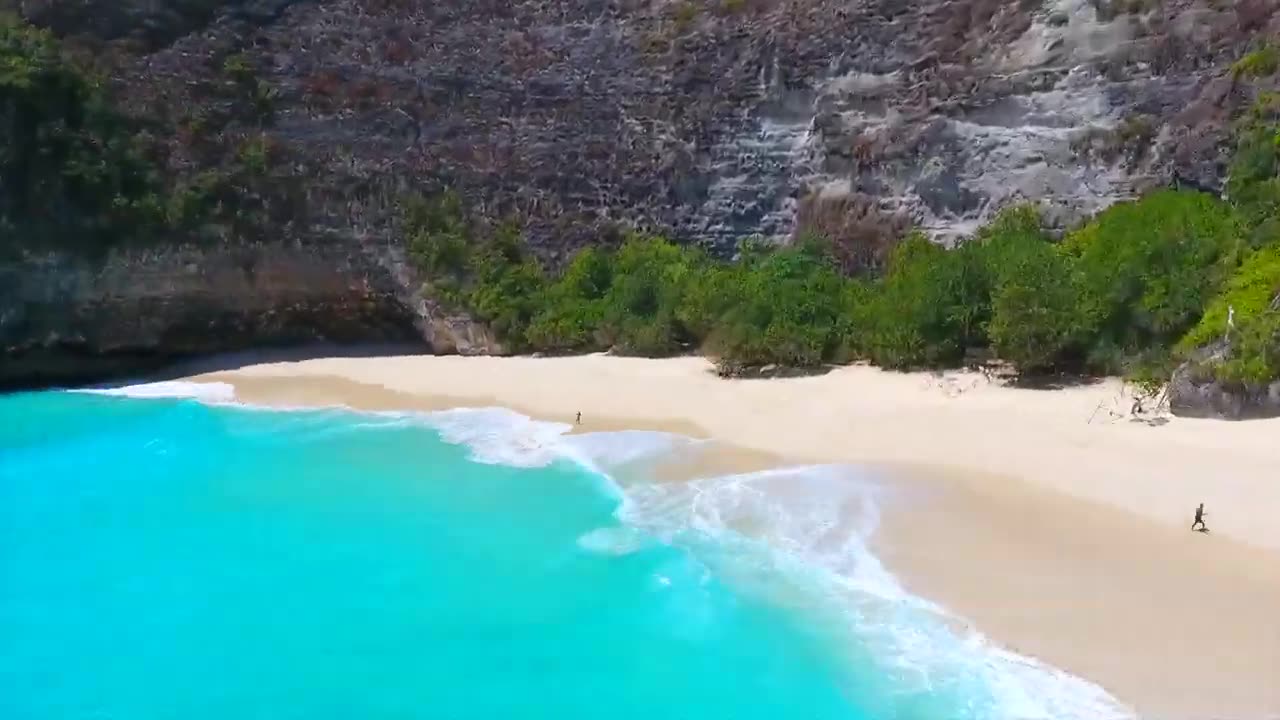 Kelingking Beach in Nusa Penida, Indonesia