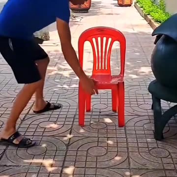 Kursi par betna Naseeb Nahi hua