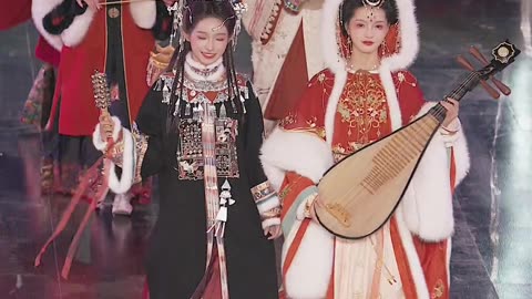 Wearing the clothes of my Han family, we will become a nation of etiquette and etiquette