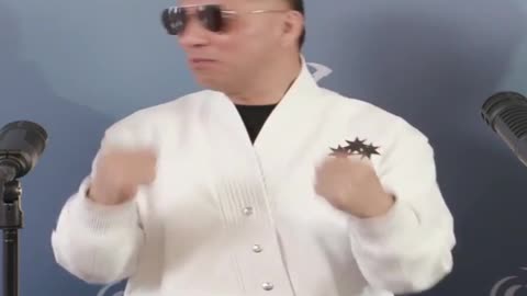 20220326文贵先生直播：怀疑背后是害怕；害怕后就会是恐惧的结果。 #怀疑，不应该成为G|CLUBS会员； #恐惧，灾难即将到来。