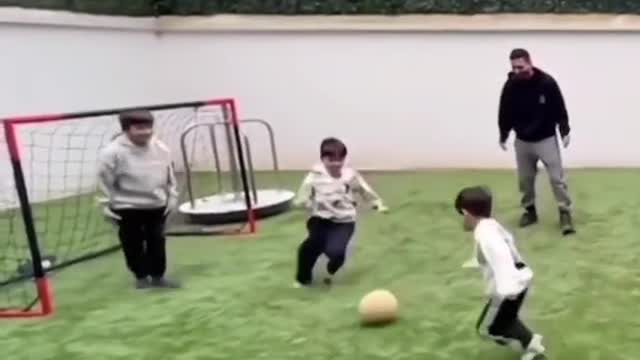 Golden Globe winner Messi; Parent child activities;#LionelMessi#FootballWorldCup#tk#fyp@tiktok @manu