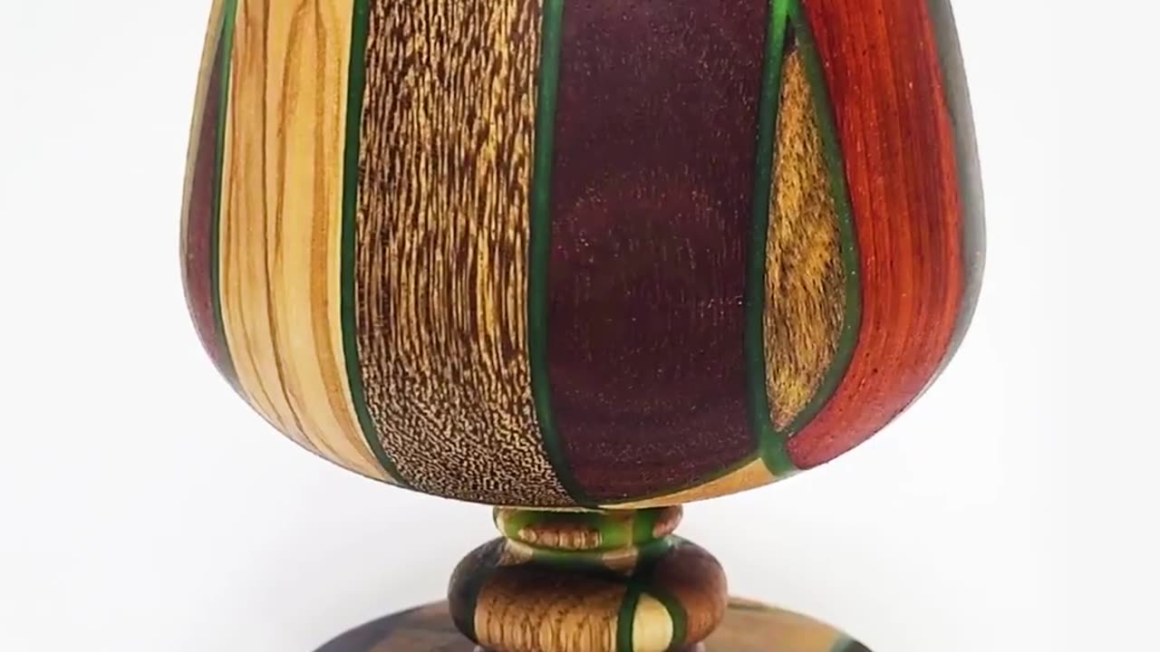 Woodturning a candy bowl out of wooden rods