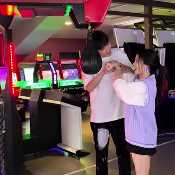 I don't Know How To Punch Though 😕🥊