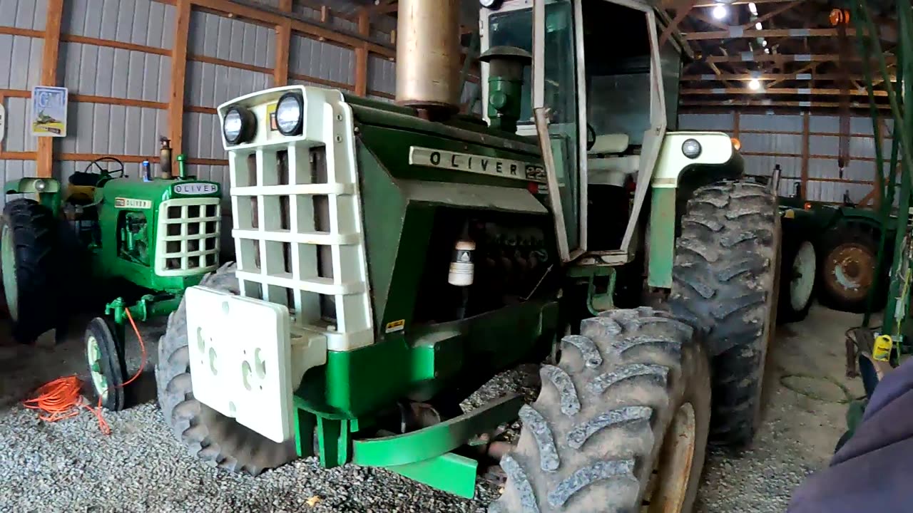 The Mighty Oliver 2255 4x4 Gets Some Run Time, But Not Without Issues We Have To Resolve!