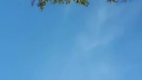 Himmel in Berlin am 18. Mai 2022 so 13:45 Uhr