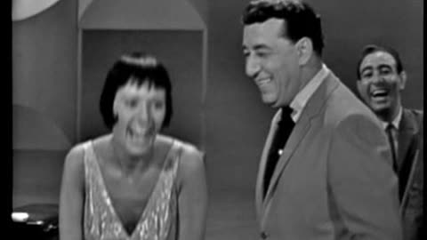 Louis Prima & Keely Smith - I'm In The Mood For Love = Music Video 1957