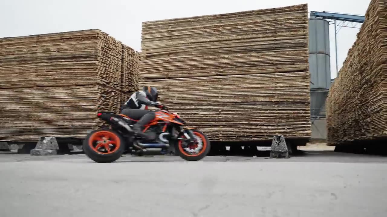 motorcycle drift mania [SAWMILL PLAYGROUNG]