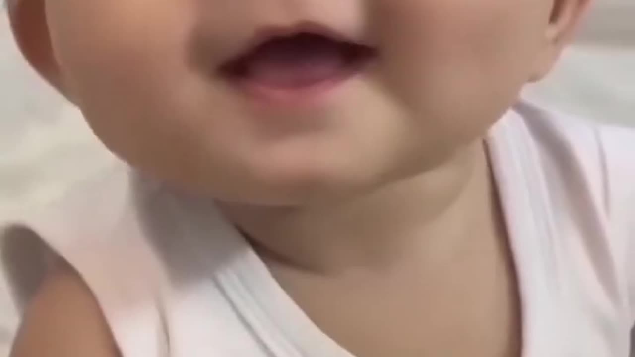 cute baby laughing 😂🍓🍉🍎🍏🍎 #funny #ytshorts #shorts