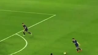 Amazing Football Skills & Goals