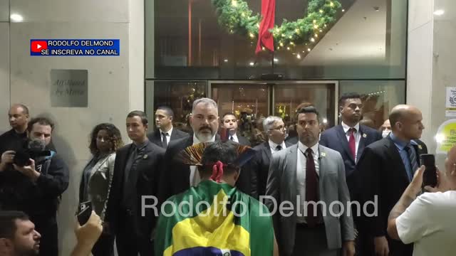 BRAZIL WAS STOLEN π©Έπ§π· | LULA DA SILVA FREAKED OUT WHEN INDIANS AND THE CROWD VISITED HIS SECRET HOTEL 05/12/22