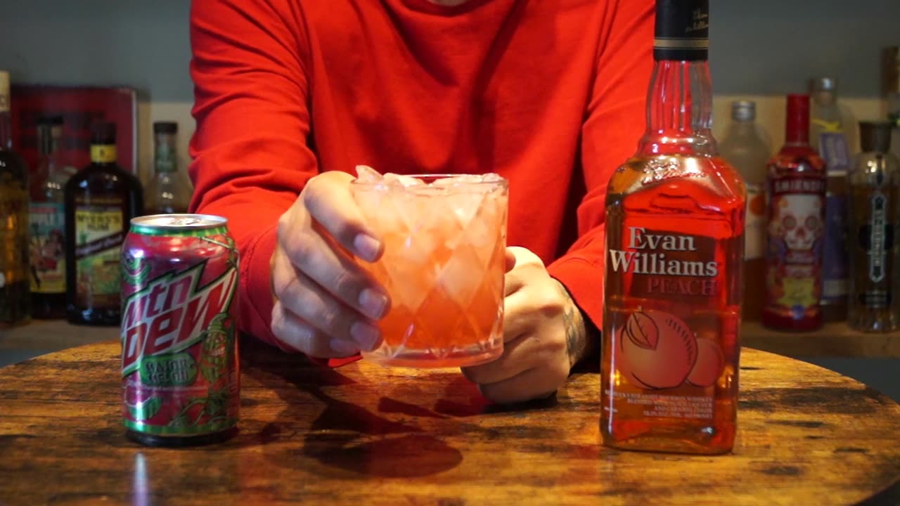 Evan Williams Peach Whiskey & Mtn Dew Major Melon