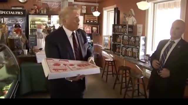Trump “Spotted ”Buying Pizza from Local Shop