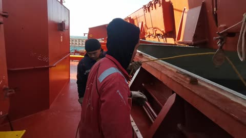 Manual lifting of things in CargoHold