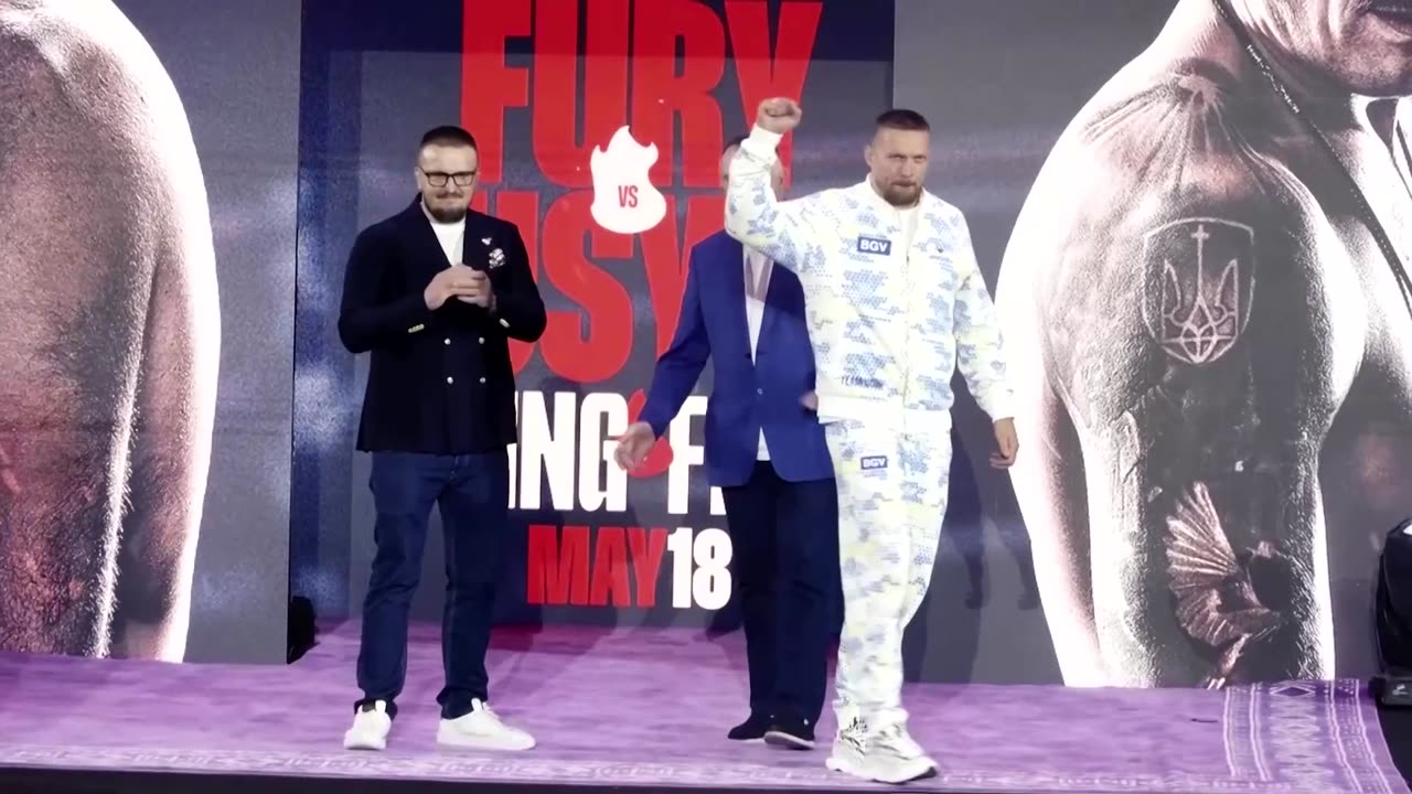 Fury and Usyk make their grand arrivals in Riyadh