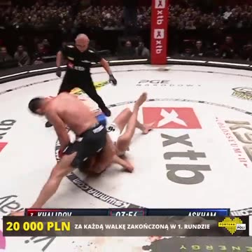 What a KO from Mamed Khalidov 😱 (via KSW_MMA_TW)What a KO from Mamed Khalidov 😱 (via KSW_MMA_TW)