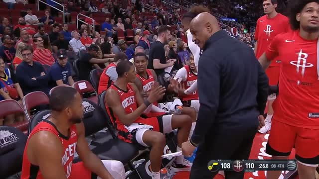 Jalen Green and Jabari Smith Jr argument on Rockets bench almost ends in fight