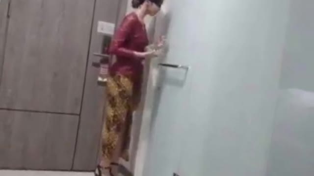 PEMERAN DALAM VIDEO VIRAL WANITA 'BERKEBAYA MERAH' BERHASIL DITANGKAP POLISI