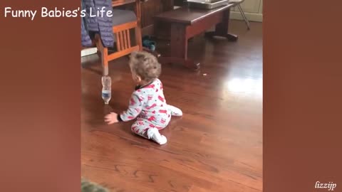 Funny babies reacting on camera 😂