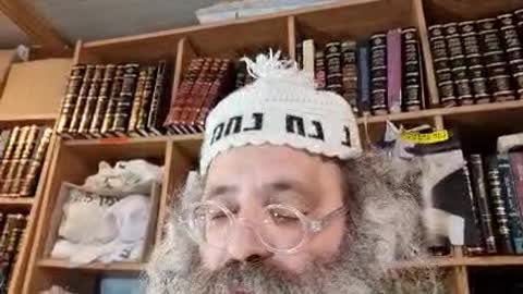 הנודר בתורה לא אמר כלום במה שכתוב בה דבריו קיימין בה ובמה שכתוב בה דבריו - שיר נ נח מסכת נדרים דף יד