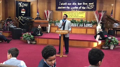 Club-like Praise In The Church House