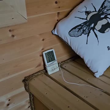 Honeybee heated house! 🐝🥰💫