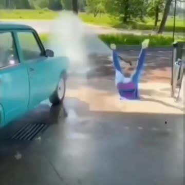 when you don't know how to wash your car, that's what happens kkkk