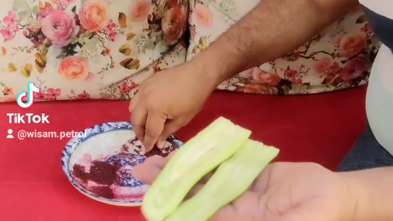 How to say cucumber 🥒 in Arabic Kurdish Turkmen