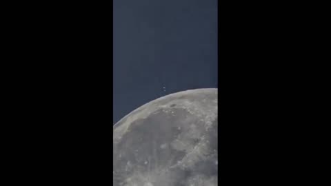 #67 Co robią na księżycu