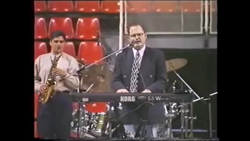 A Cristo, sólo a Cristo - Marcos Witt