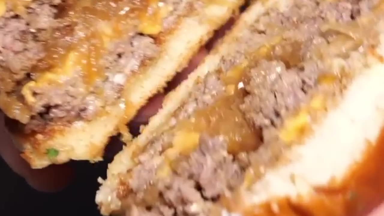 Korean Caramelized Onion Cheeseburger - Korean Street Food