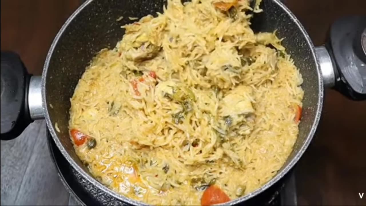 Indian style chicken biryani