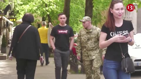 Kyiv residents expect Russian retaliation after Kremlin drone video